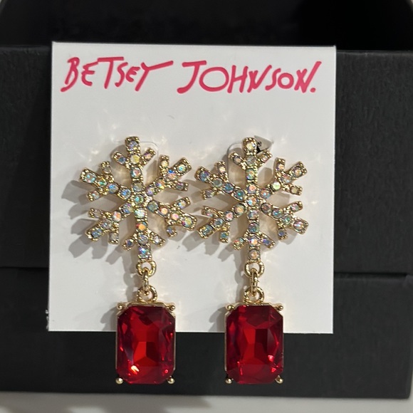 Betsey Johnson Snowflake Red Stone Dangle Earrings - Picture 2 of 2
